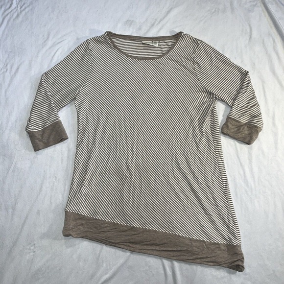 Chicos Sz 2 ZENERGY RETREAT Asymmetrical Tunic - Picture 4 of 11